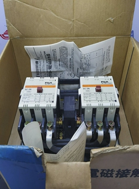 FujiSC-3NRMReversibleMagneticContactorCoilVoltage400-