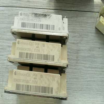 咨询-BSM200GB120DLC，测量正常，外观完整瑕疵，3个2