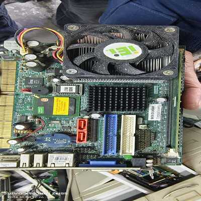 威强pcisa-8450g主板，功能成色如图询价