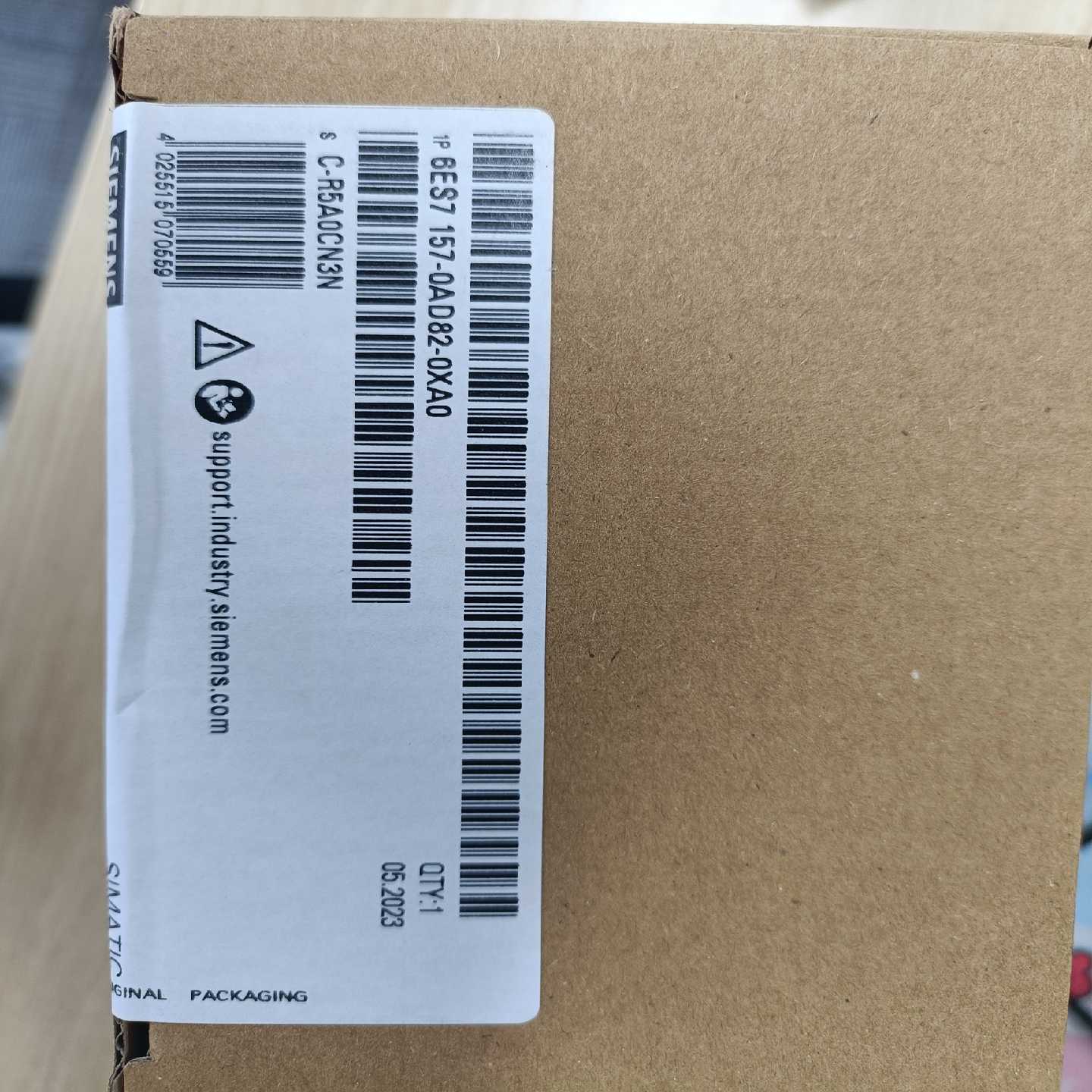 6ES7157-0AD82-0XA0新货  （电子设备）