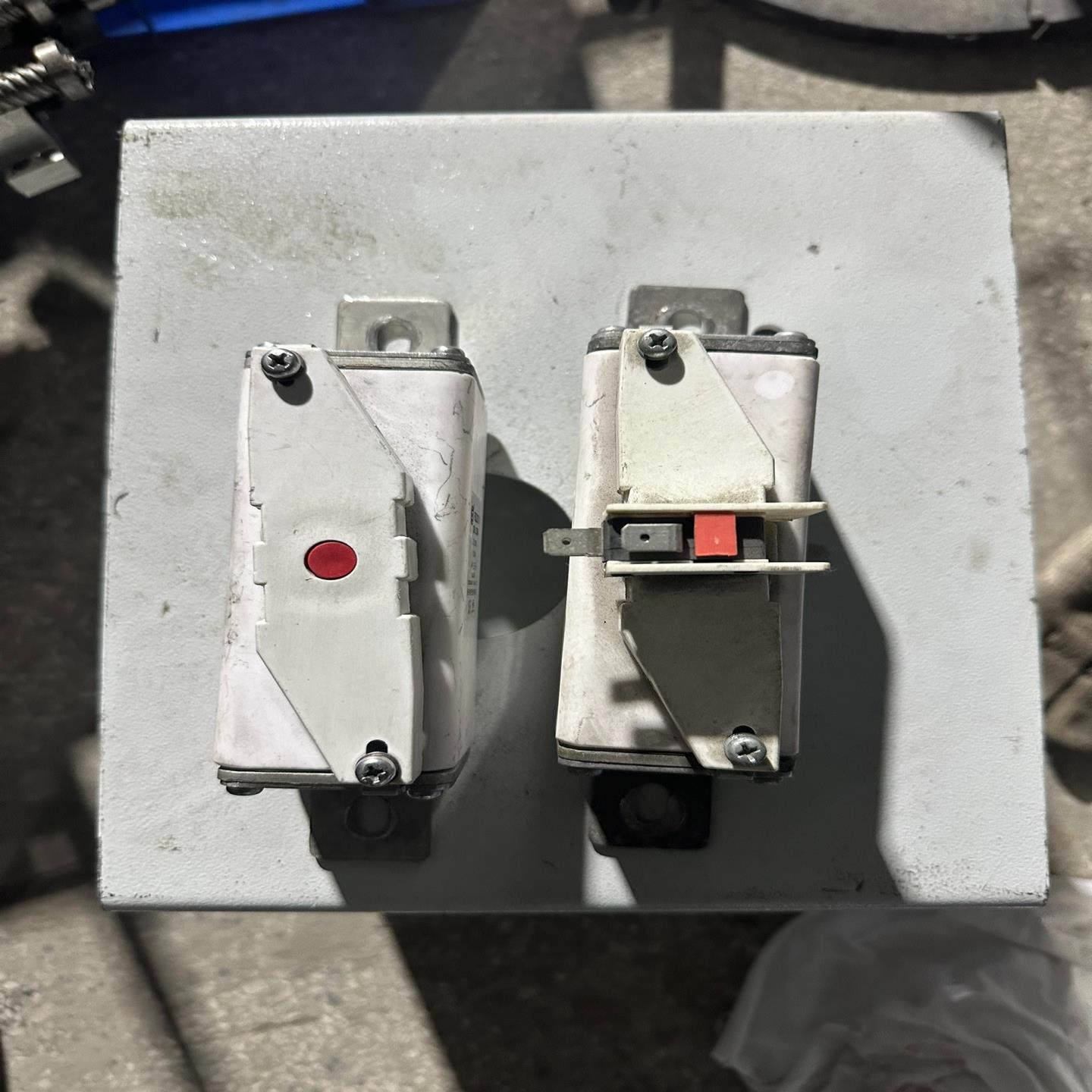 售前询价西安开尔泰熔断器 Q9L 200 A 四十多个-议价