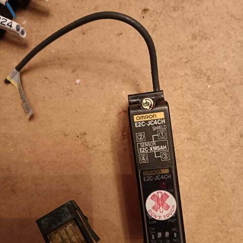 【询价】E2C-JC4CH，成色如图，适用