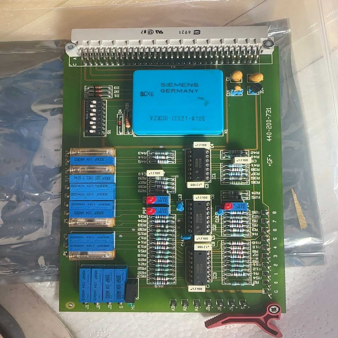 德国西门子BCX6电路板，型号V23030-J2021-A1-询价客服
