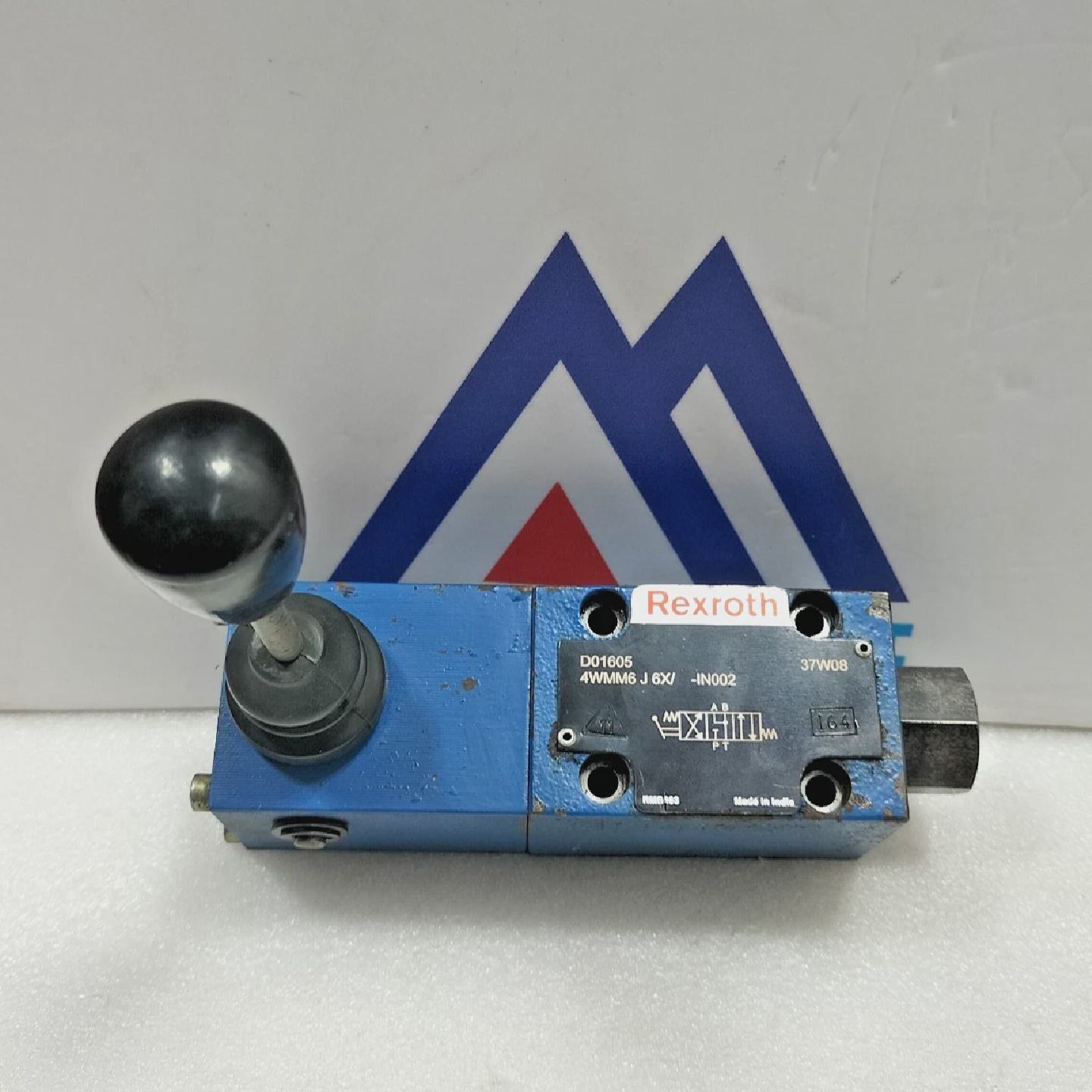 Rexroth 4WMM6J6XIN002 Vanne  Molette Directionnelle D01605 R - 实物图