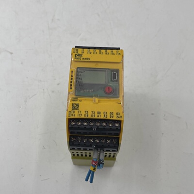 PILZ PNOZMM0P SAFETY RELAY USED AND RELAY ID NR 772000