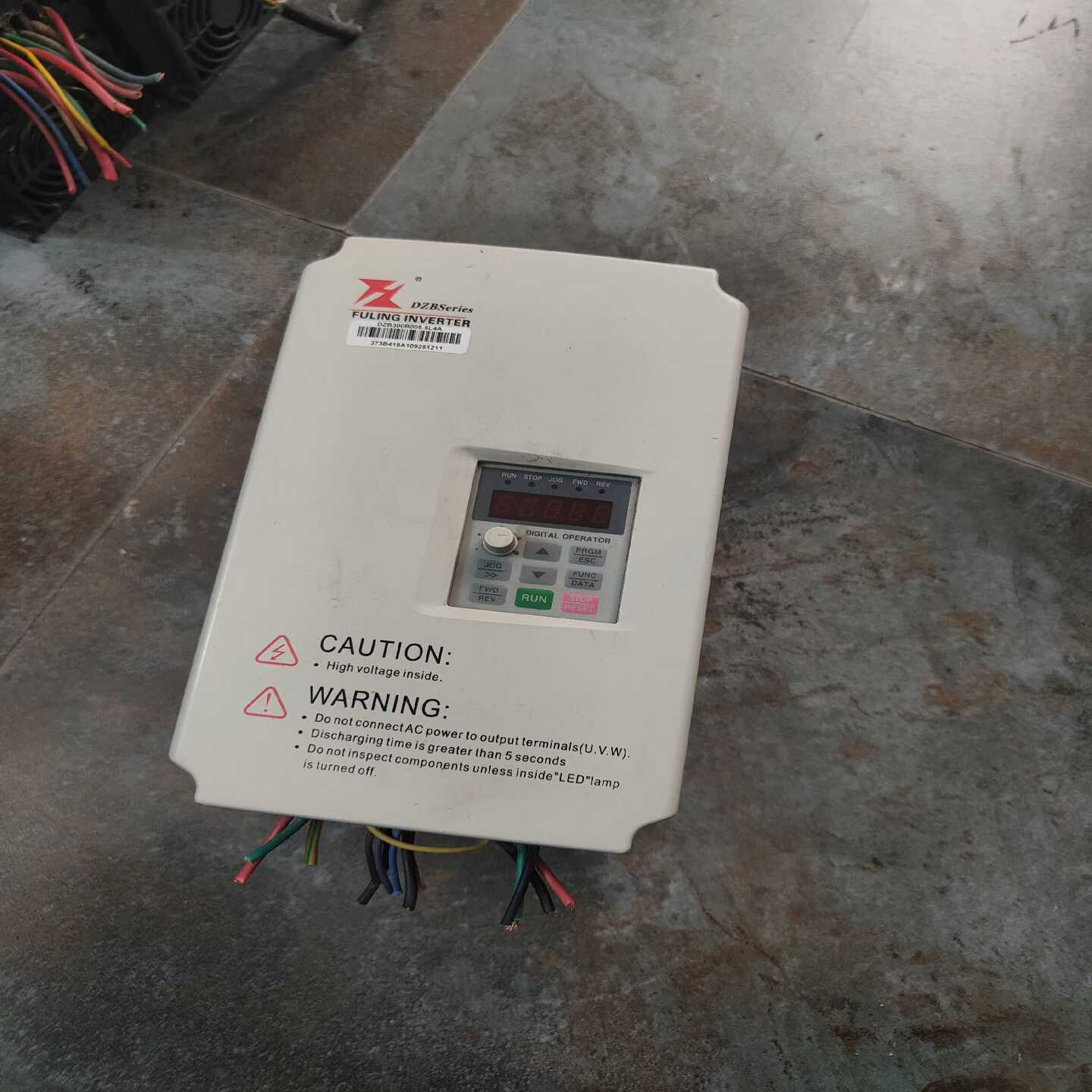 富凌变频器DZB200B005.5L4DK