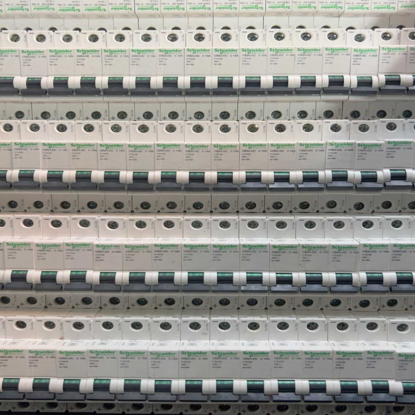 议价施耐德直流断路器空气开关过Y载短路保护施耐德直流断路器