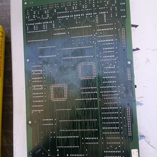 电子元器件XC2064欣赏非卖品愉快FPGA是由R
