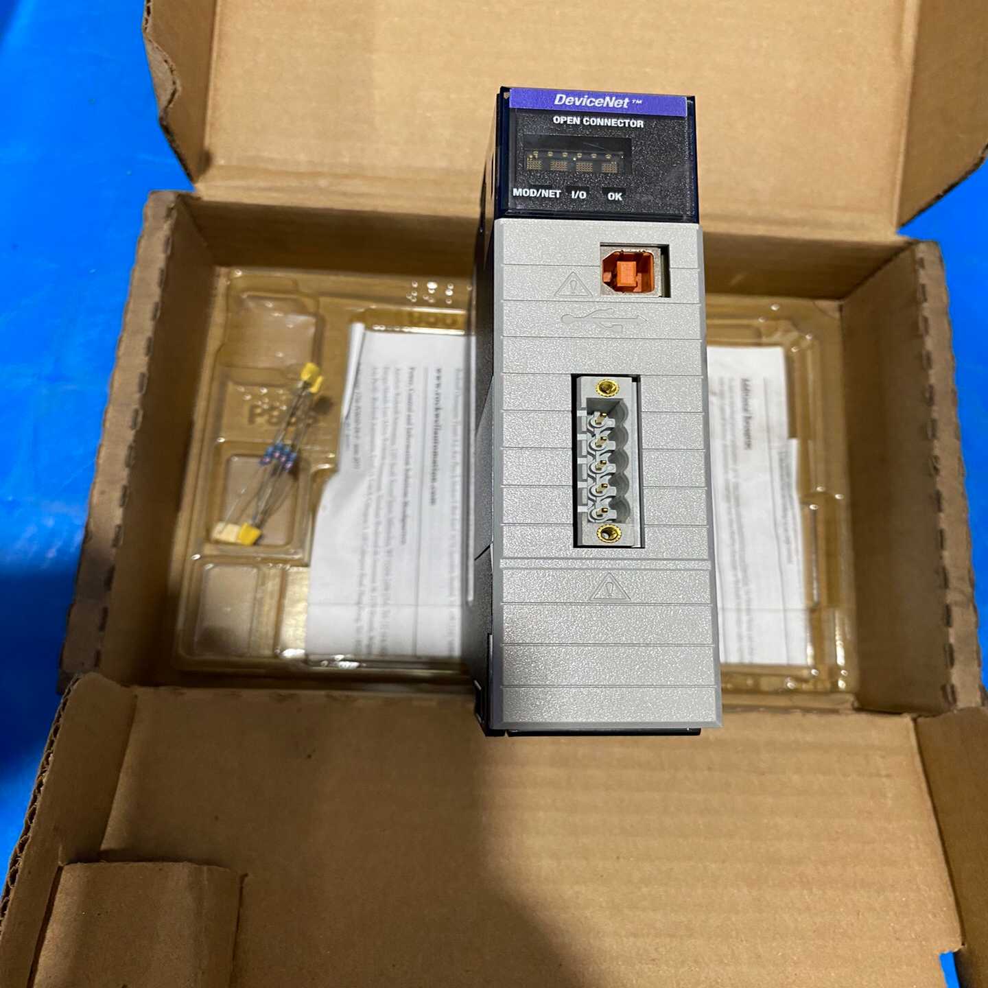 AB罗克韦尔模块，型号1756-DNB，保证原装，实物图，全{议价}