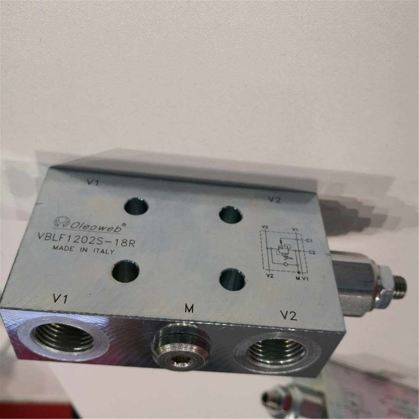 意大利进口Oleoweb单边平衡X阀液压阀VBCL1201S