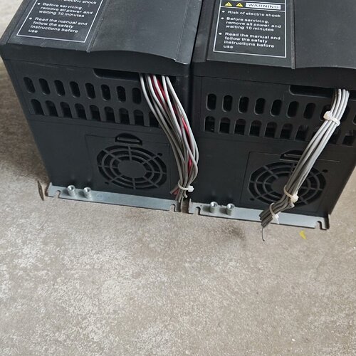 询-汇川MD310T3.7B3.7KW变频器成色如图的