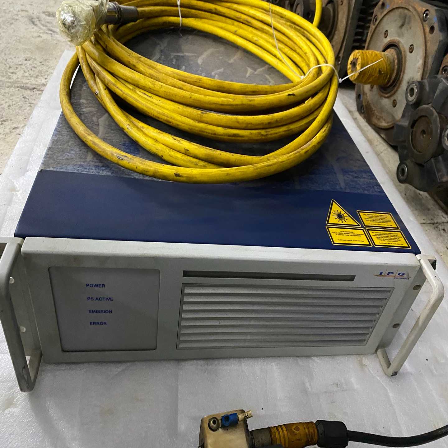 IPG激光器 YLR-700-MM-WC  750W的激光器（子云设备）