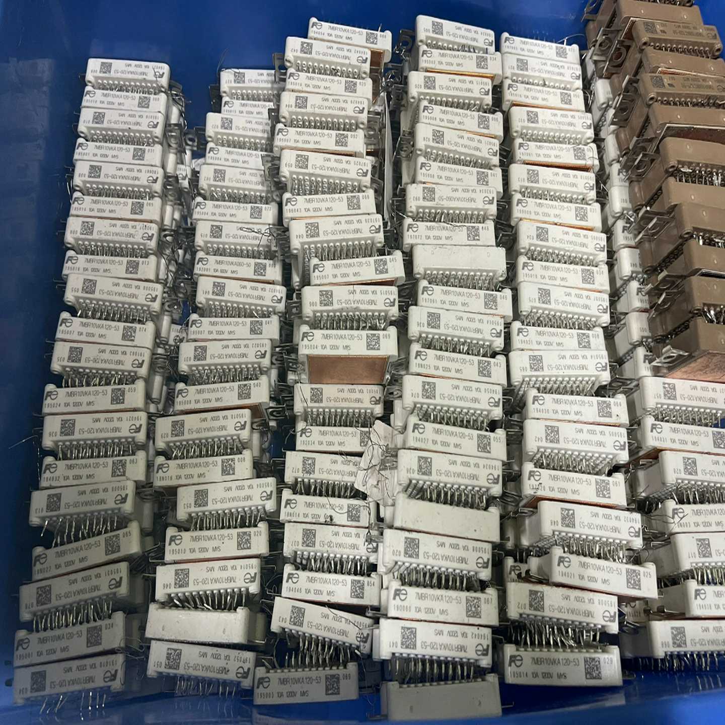 7MBR10VKA120-53/7MBR10VKC120-5询价