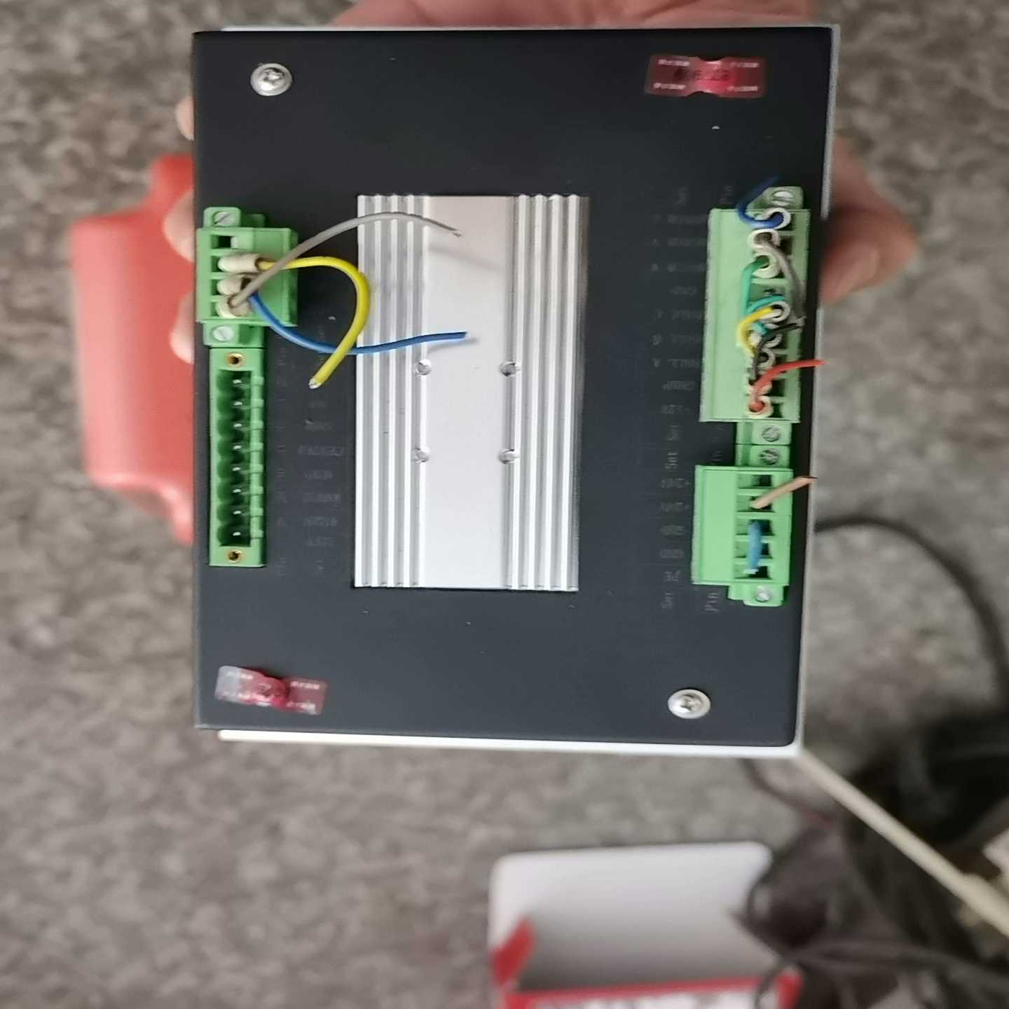 议价-600纠偏控制器带液晶显示拆机件，功能完好成色很