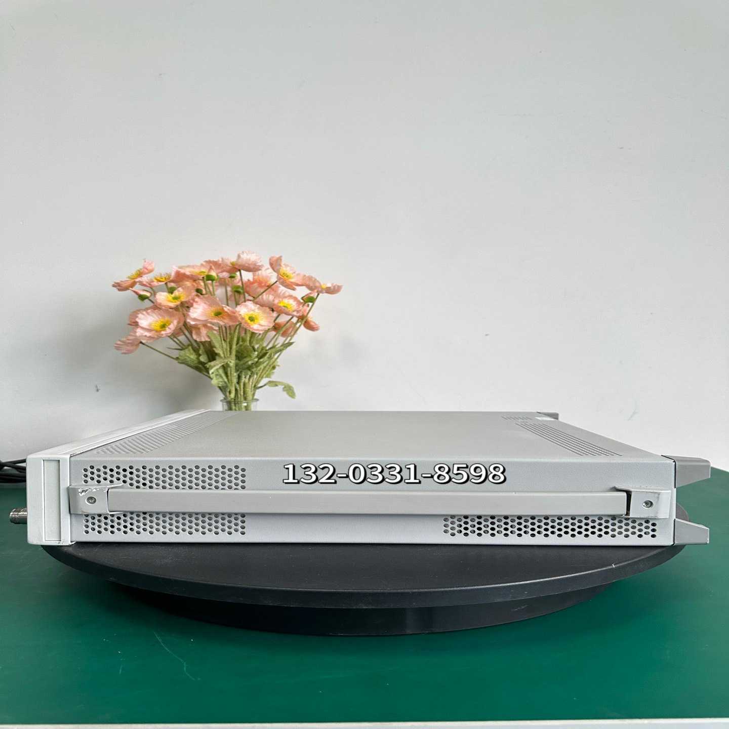 现货出售安捷伦N5172B信号发生器成色很好，下图实物拍摄需要-