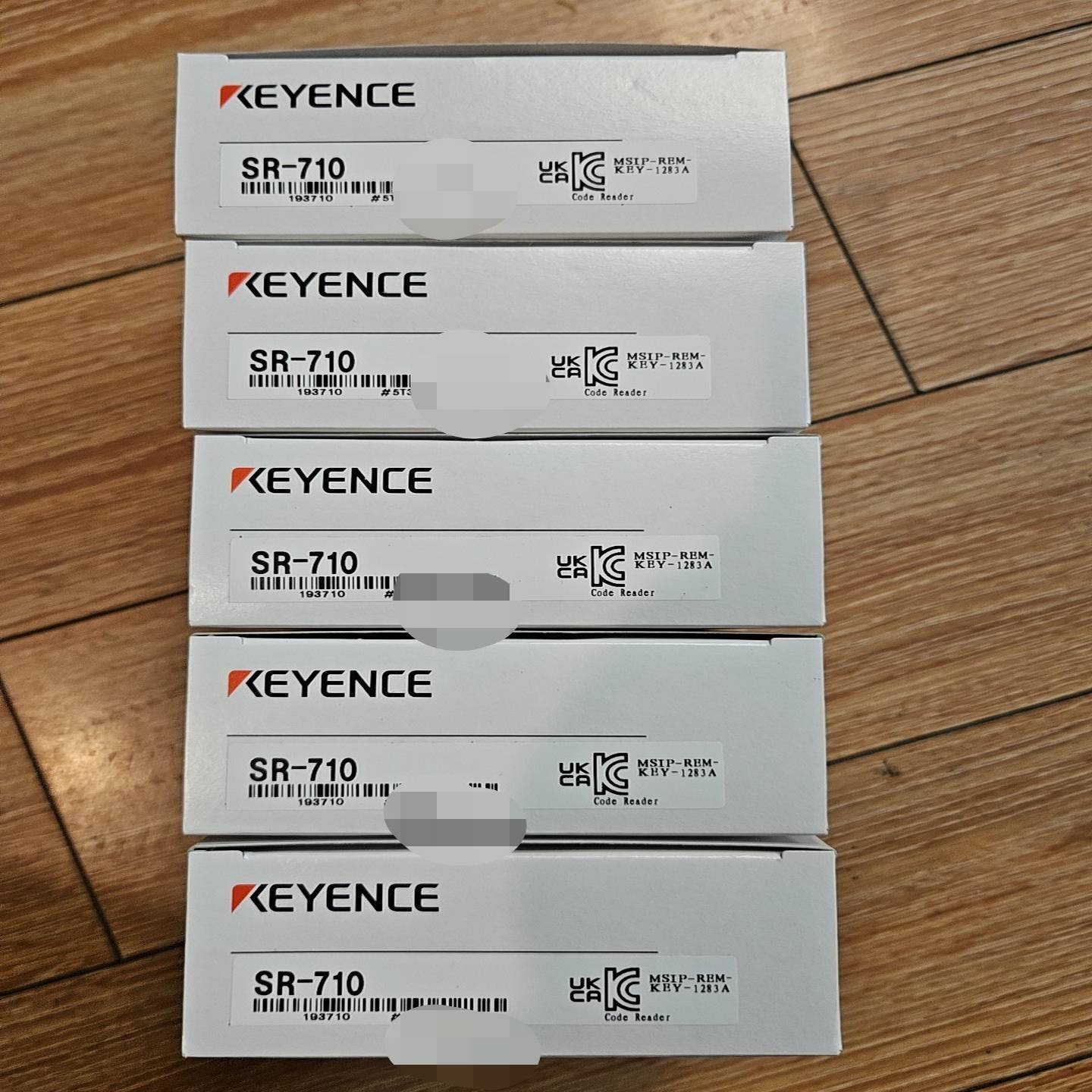 基恩士传感器扫码枪SR-710，年份2023年产，现货多，顺{议价}