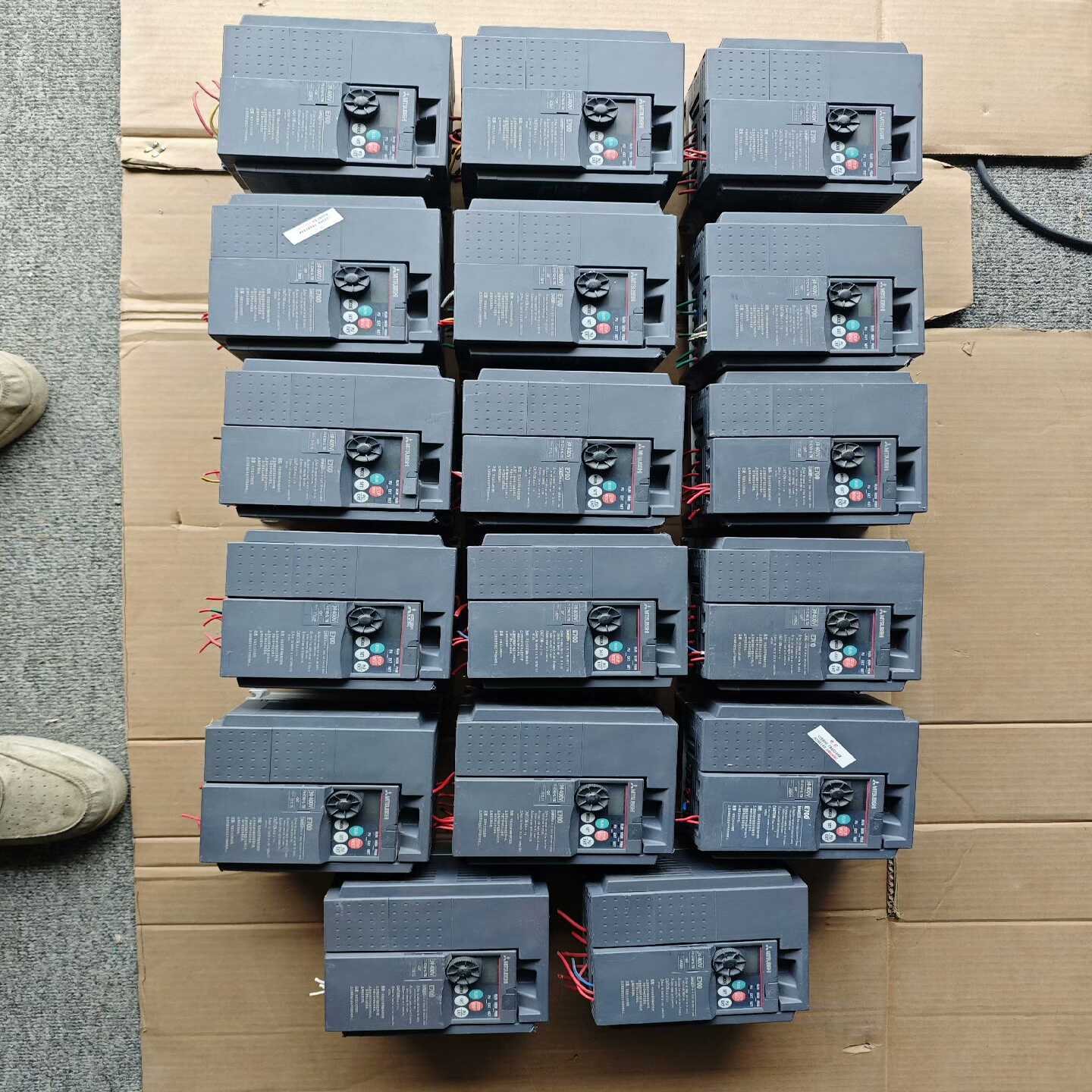 议价拆机三菱变频器FR-E740-0.75K-CHT