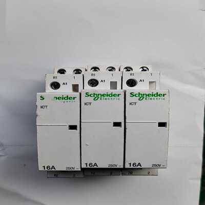 询价施耐德接触器A9C22715，16A，有5个，A9C2083