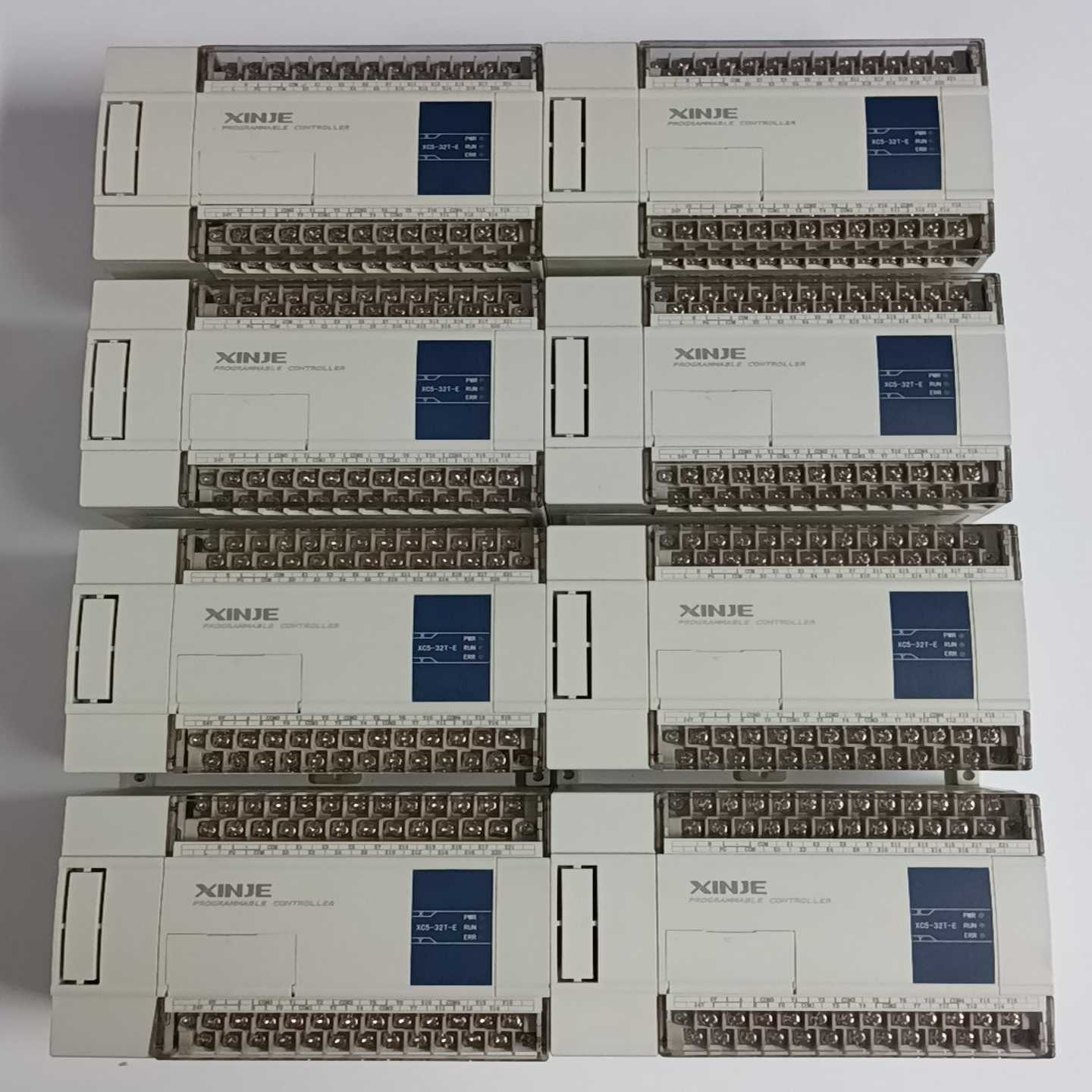 信捷XC5-32T-E，8只，新机成色，实拍图。自带4轴脉冲-议价