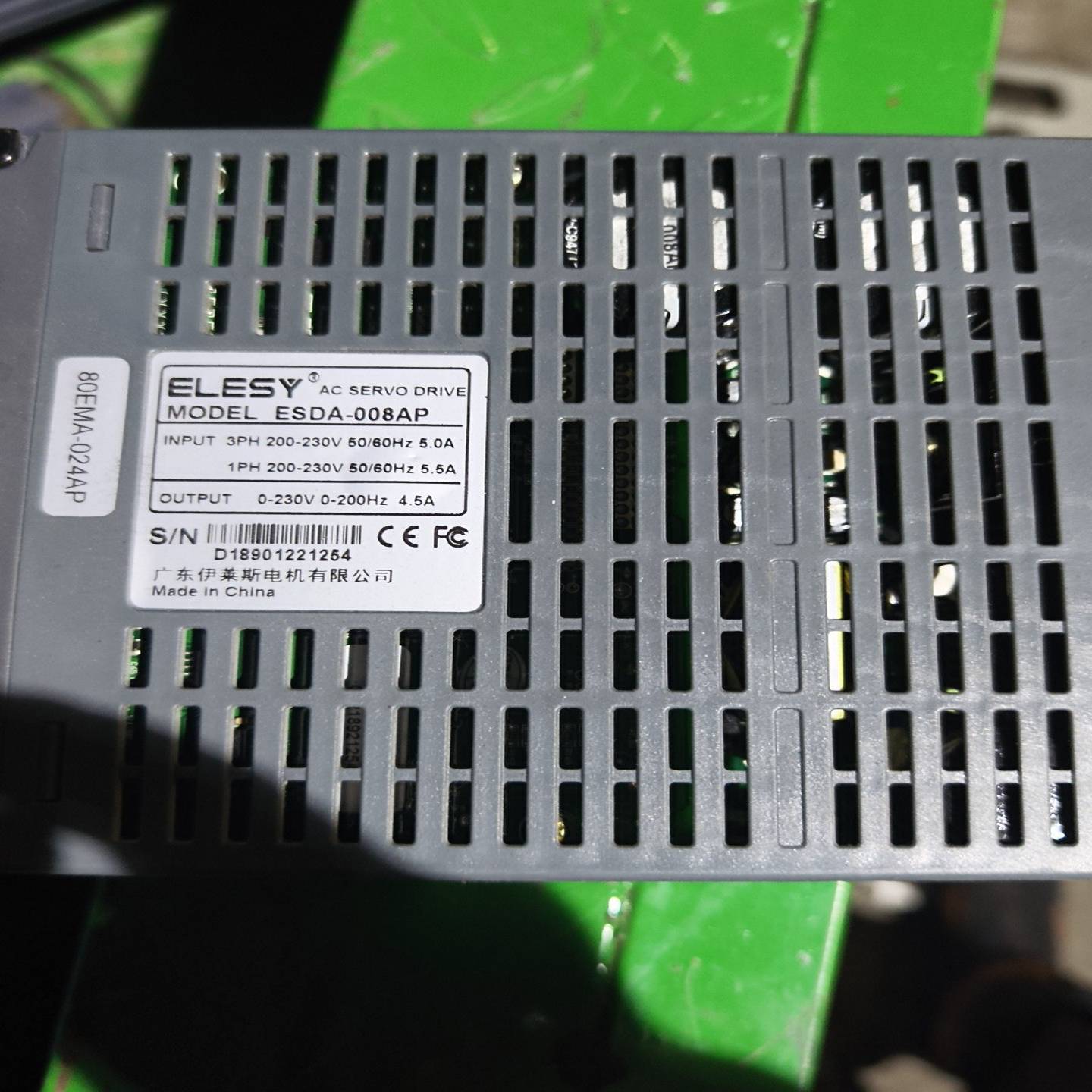 伊莱斯ESDA一008AP伺服驱动器。（零零电子）