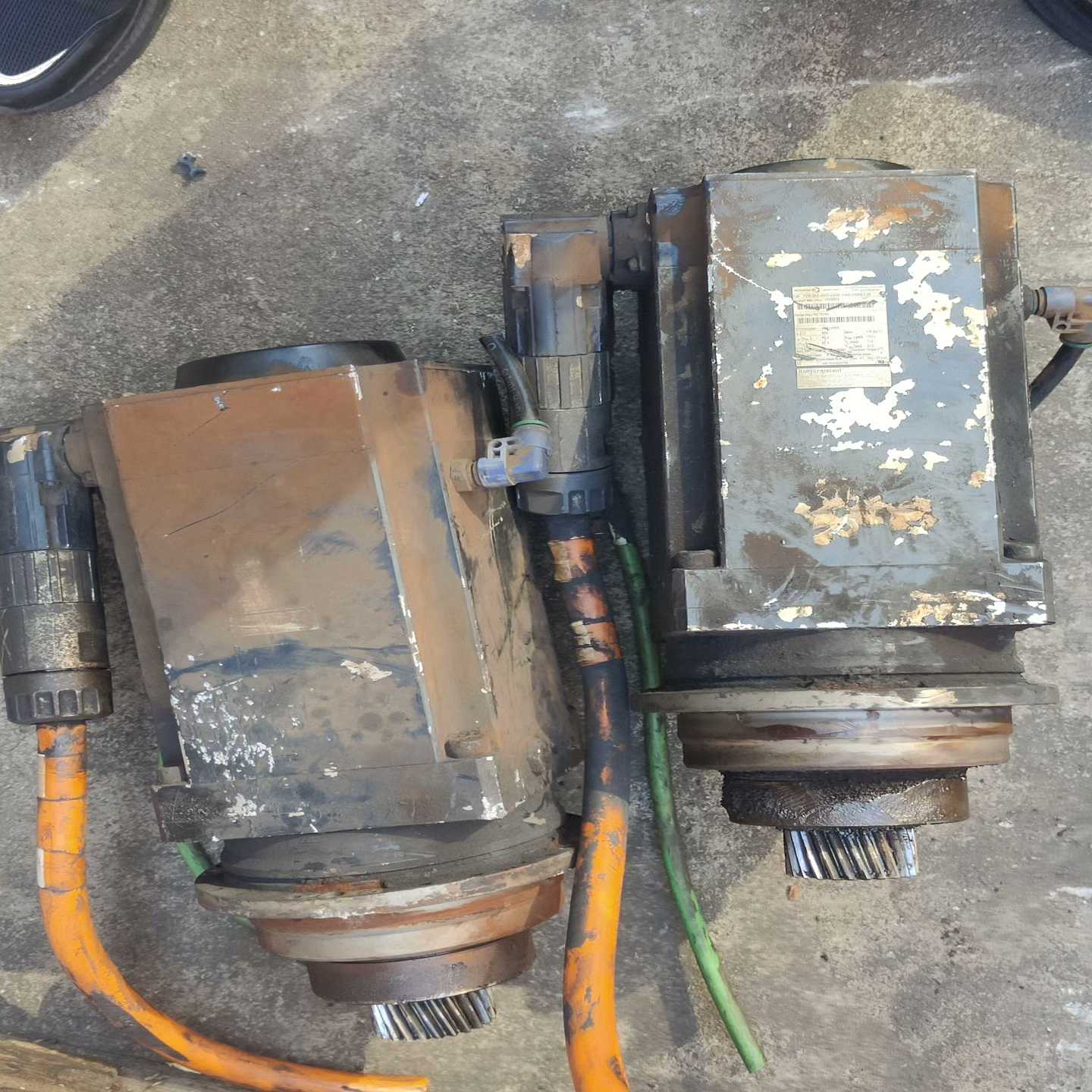 威腾斯坦伺服电机TPM050-0051-600K-OW0---议价商品