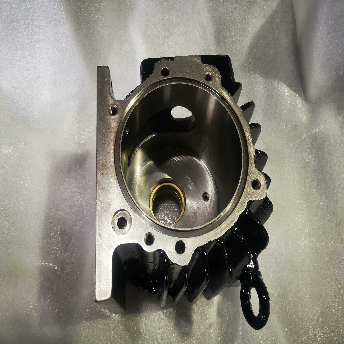 咨询-莱宝SV40B真空泵缸体