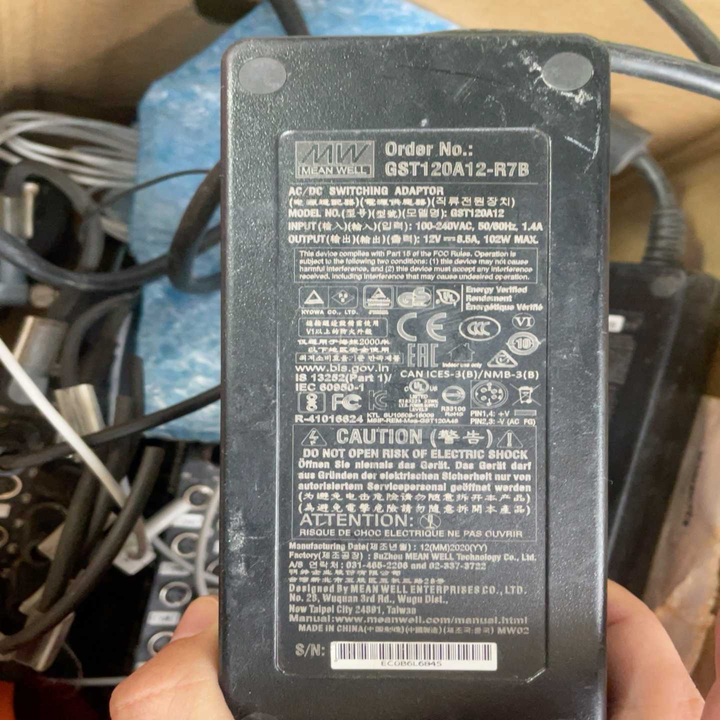 咨询-明伟电源gst120a12-r7b,,成色一般!