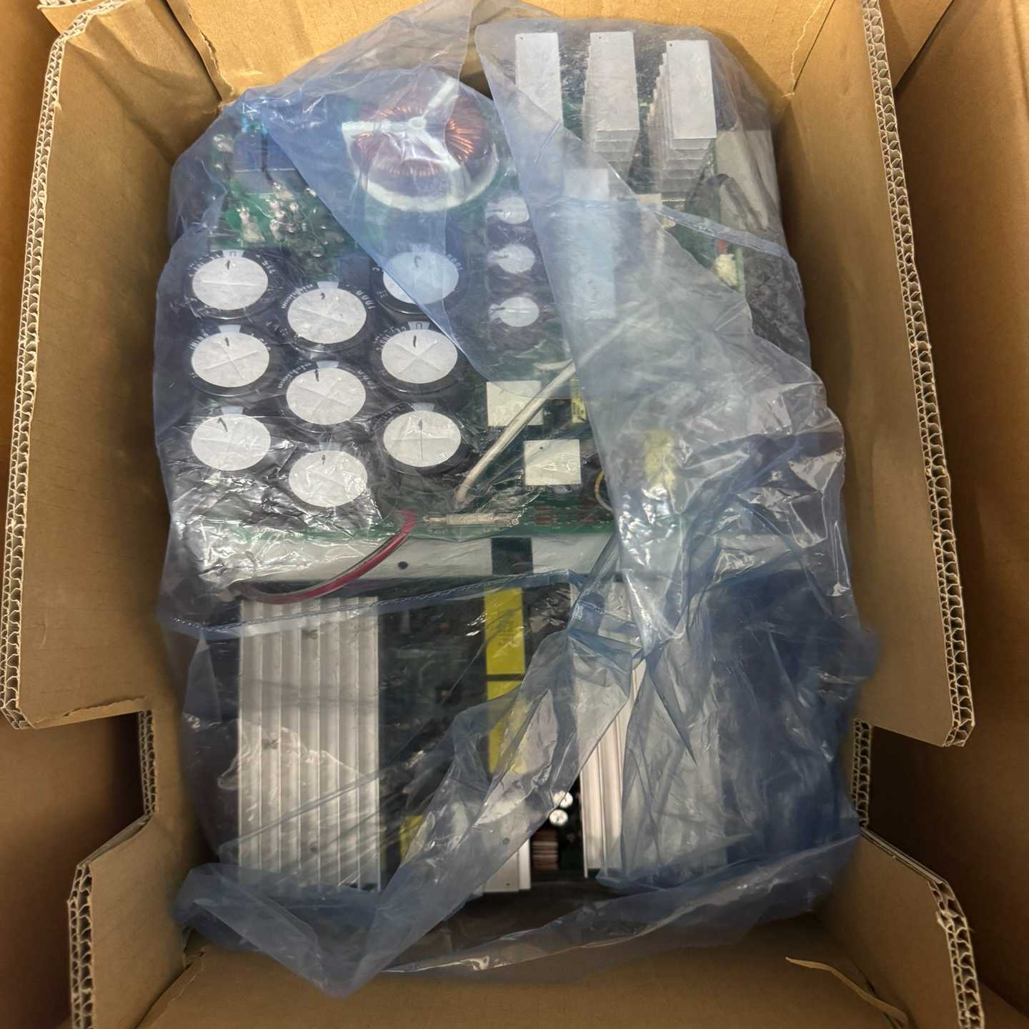 询价日立电梯，HVF5，UVF5电梯AVR电源，FH1200HV