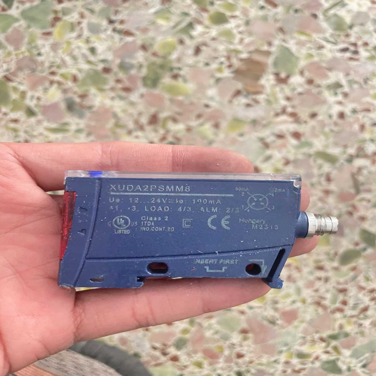 议价施耐德光纤放大器XUDA2PSMM8光纤传感器