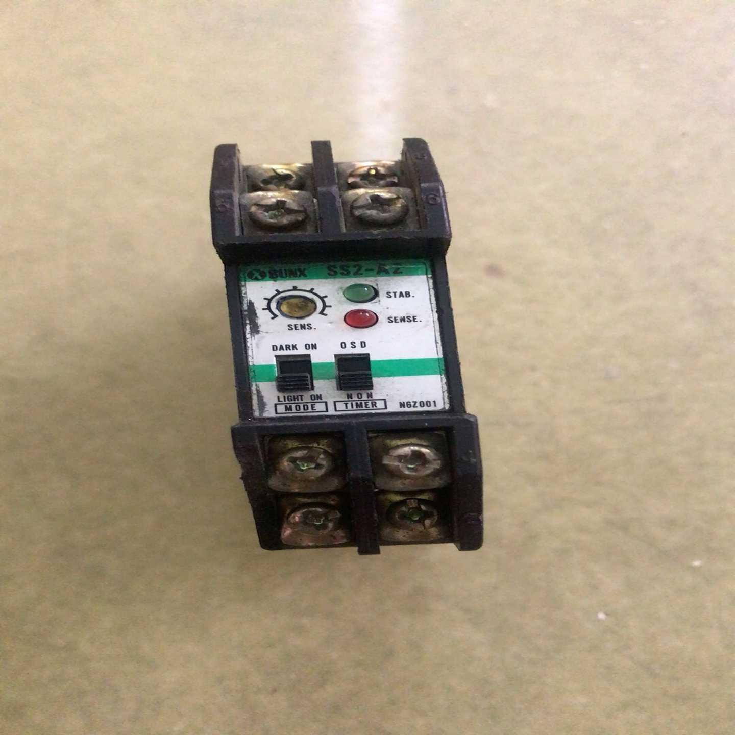 议价日本产神视8UNX光纤放大器，传感器：SS2-Aw2，拆机一现货/维