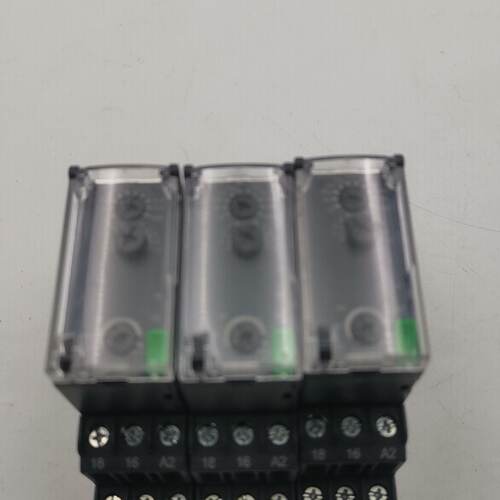 施耐德RE22R2AMR相序保护器，装过机没有使用过，功能完--议价商