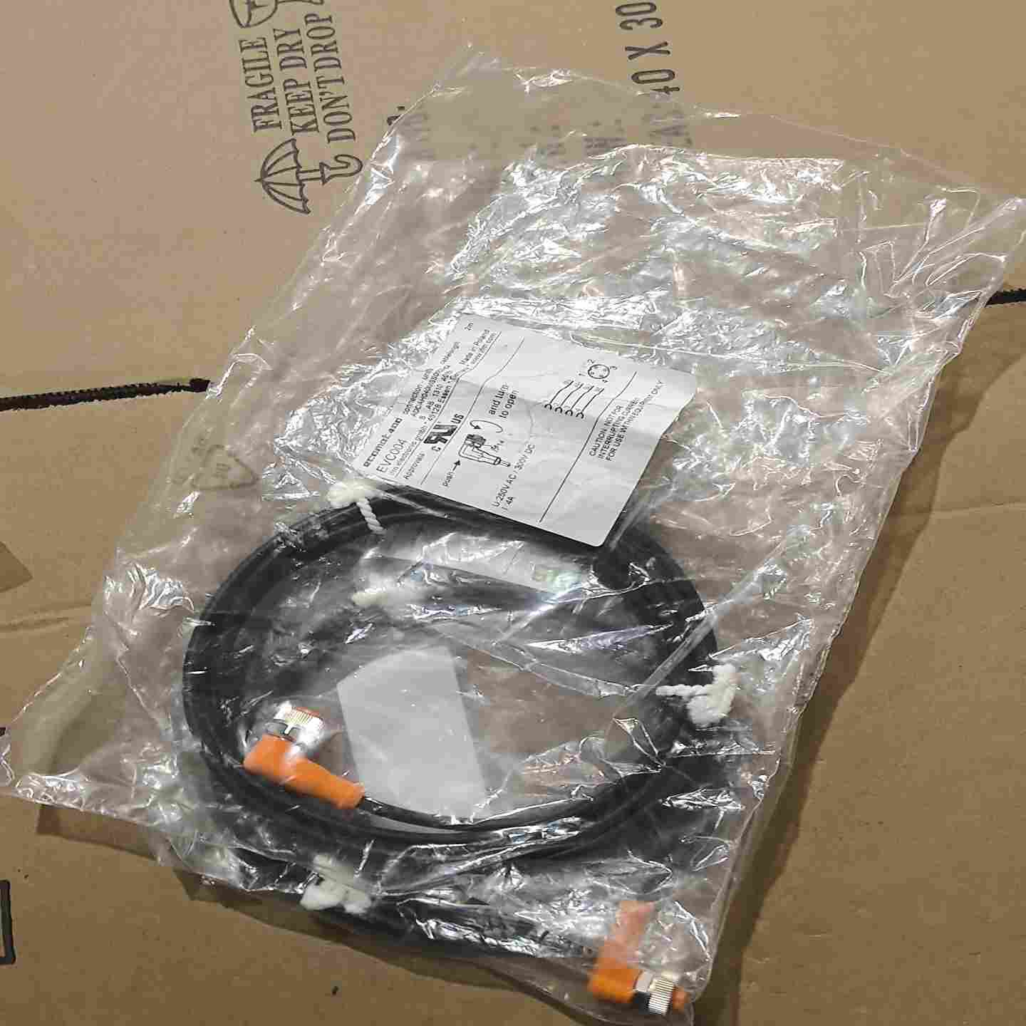 议价德国IFM易福门全新原装EVC004R弯插M12母头传感器连接现货/维