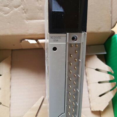 议价Schneider库存备件TSXDSY08T31全新现货