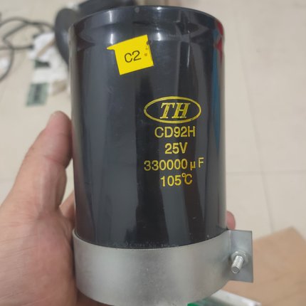 dc25v330000uf电容成色漂亮功能完好