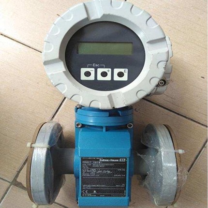 供应E+H三元陶瓷型压力变送器PMC133-1R1F2P3G1FT DB101-G1EE205M