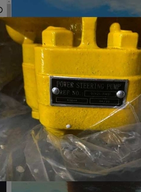 07421-71401推土机D20A D20P D20Q D20S的齿轮泵