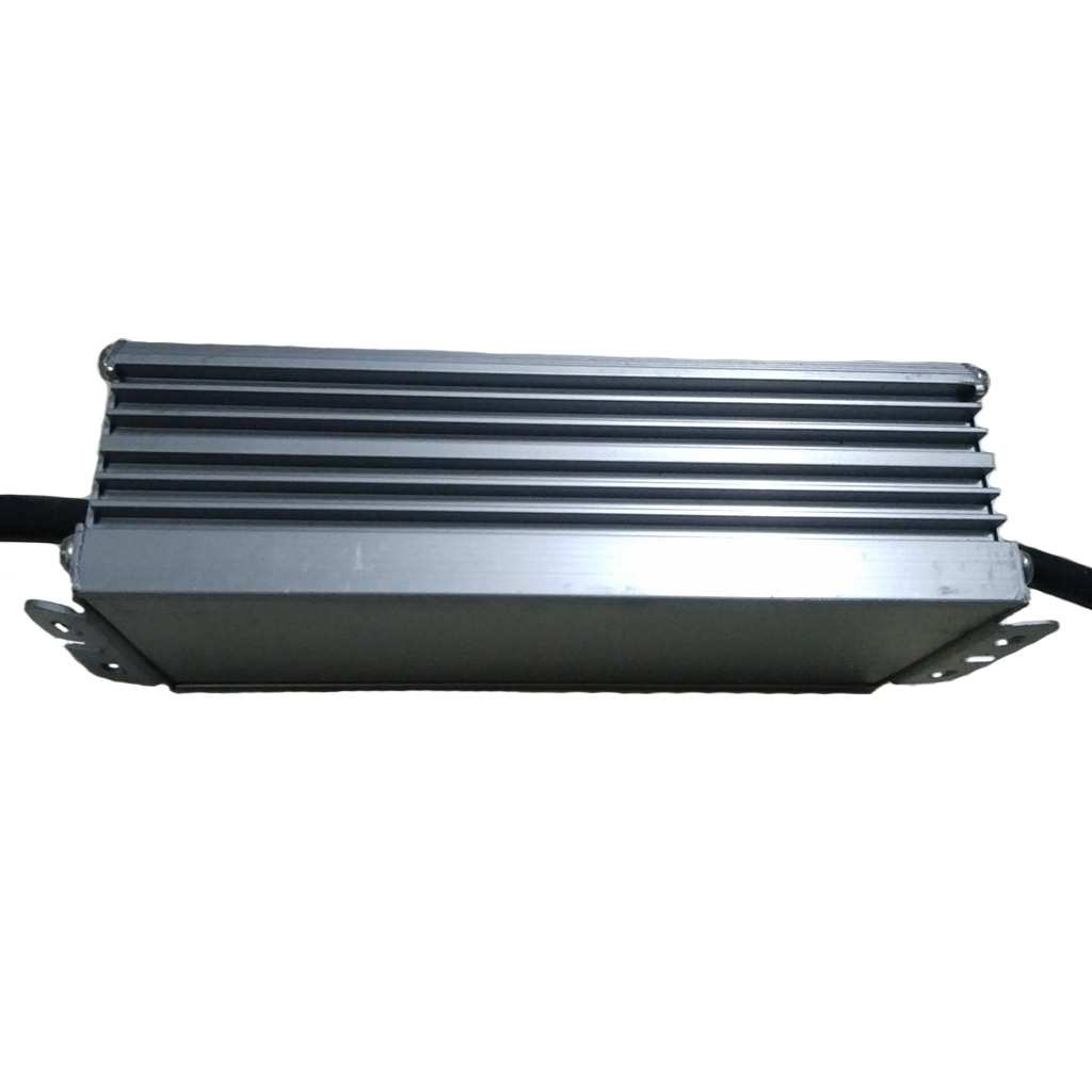 保3年 CE认证 70W DC12-24V10串7并 PWM太阳能街道灯电源 可调光
