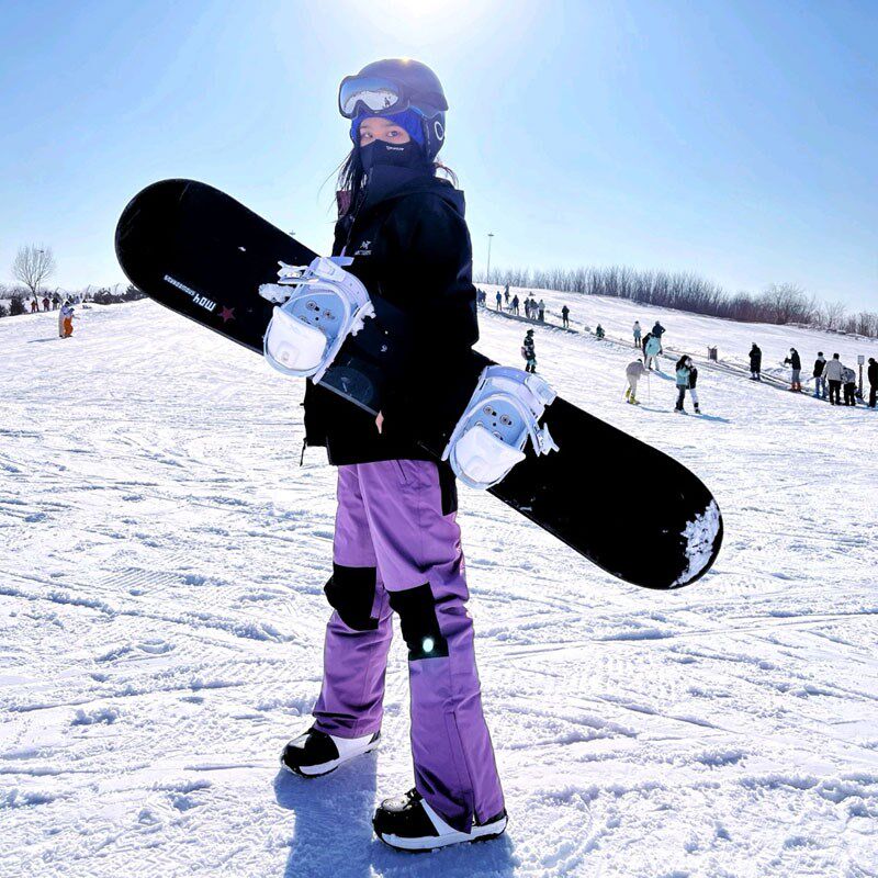 滑雪裤男女款背带单板雪裤抗寒防风滑雪装备拼接防水连体宽松雪裤