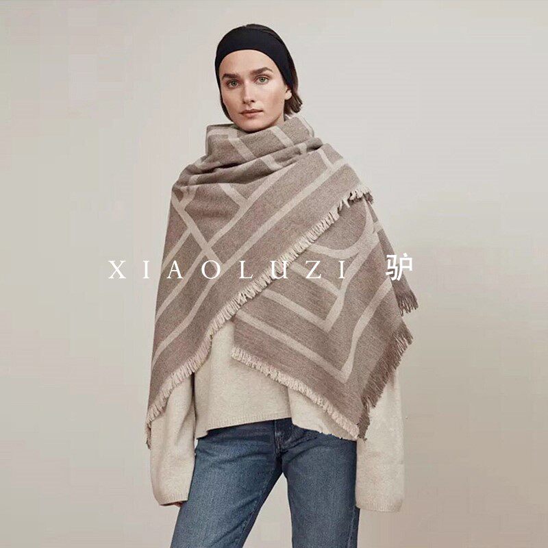 tot'秋冬季羊毛围巾女双面围脖百搭披肩瑞典同款ins百搭方巾女