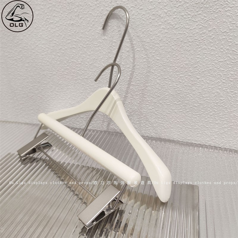 童装店专用衣架实木衣挂防滑无痕奶白亮光木制衣撑架裤夹定制LOGO