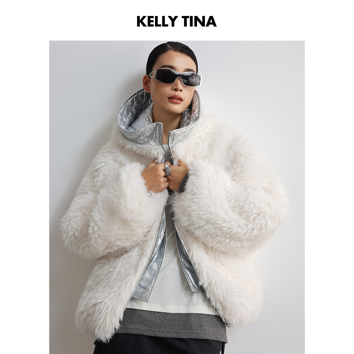 KELLY TINA 未来感双面短款连帽棉服女2025冬季新款双面毛毛外套