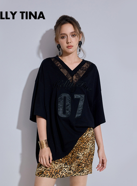 KELLY TINA黑色蕾丝V领T恤女2025新款设计感蕾丝拼接宽松短袖上衣