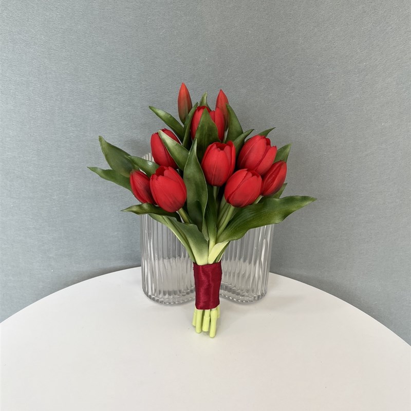 中式秀禾婚纱摄影道具影楼拍照喜庆婚礼红色郁金香仿真新娘手捧花