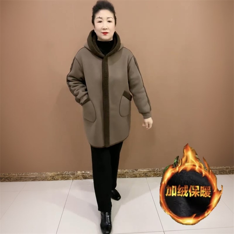 中老年妈妈冬季新款加厚连帽加绒羊羔毛保暖双面穿中长款风衣外套