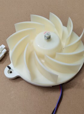 适用海信冰箱风机蒸发电机马达ZWF303风扇B03081070海信冷冻室