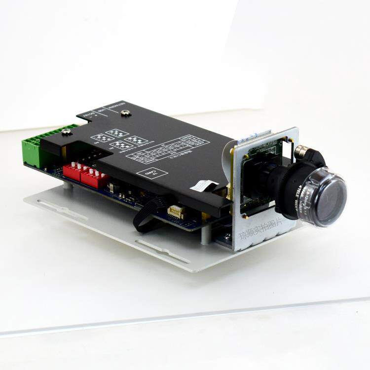 智能交通专用停车场机大门车放牌识别一体络化可缩网监控摄像200W