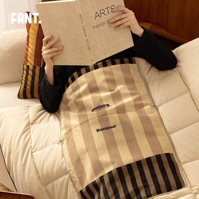 可可定律中古风抱枕被二合一车载空调被高级感两用办公室午睡毯子