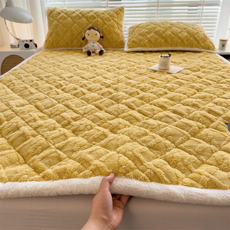 牛奶绒床垫软垫家用卧p室冬季法兰绒褥子宿舍学生单人毛毯铺底垫