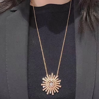 女扇形项链跳扇形项链跳动