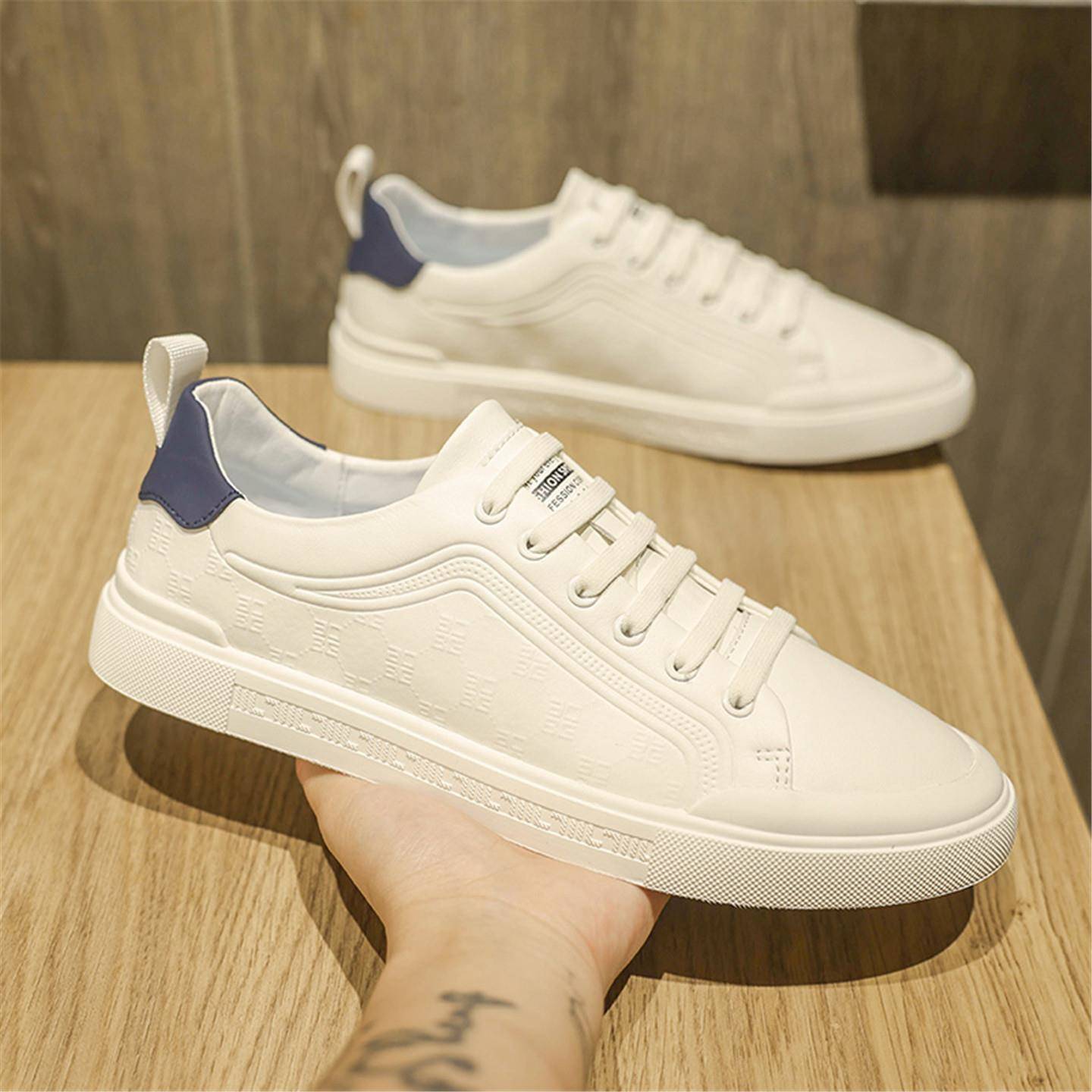 新品小白鞋男款百搭休闲2026新款春秋季显瘦瘦脚鞋子皮面防水时尚